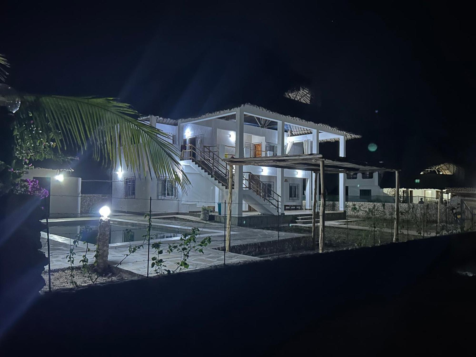 Nyumbani Tamu Hotel Watamu Kültér fotó